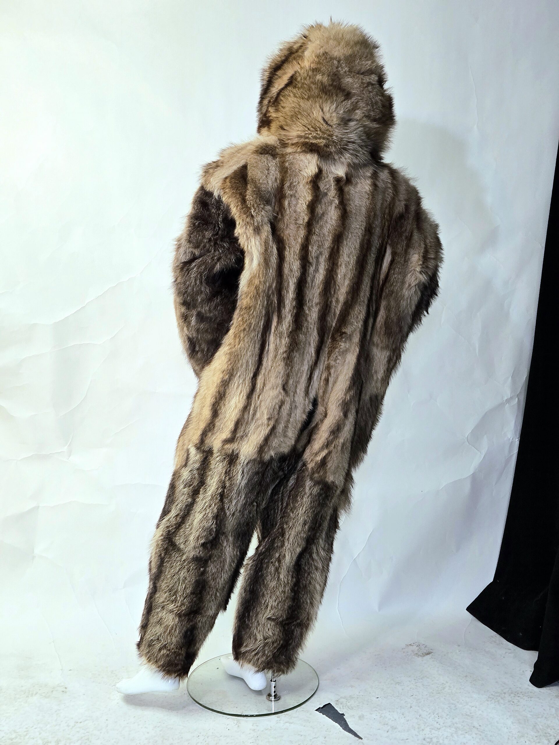 Fur Bondage Suit - Image 21